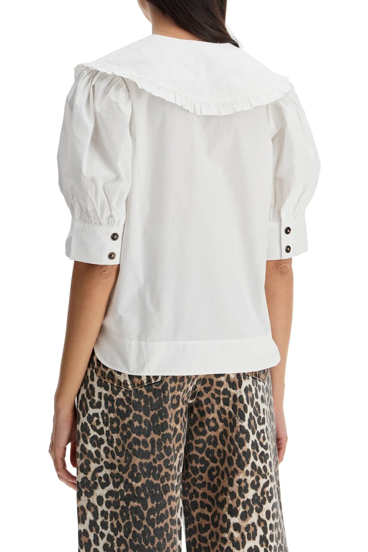 BLOUSE WITH EXAGGERATED COLLAR AND RUFFLE