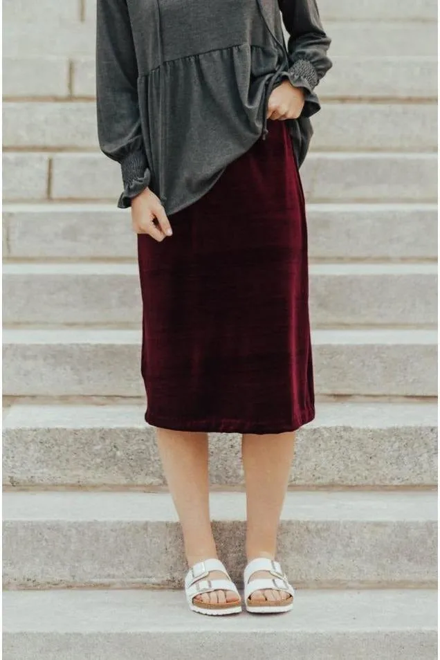 Carrie Stretch Velvet Skirt Burgundy