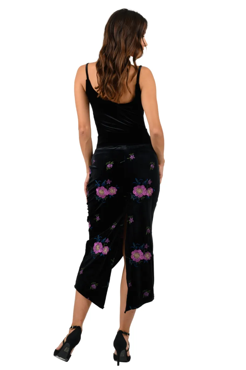 Embroidered Velvet Tango Skirt With Curved Slit