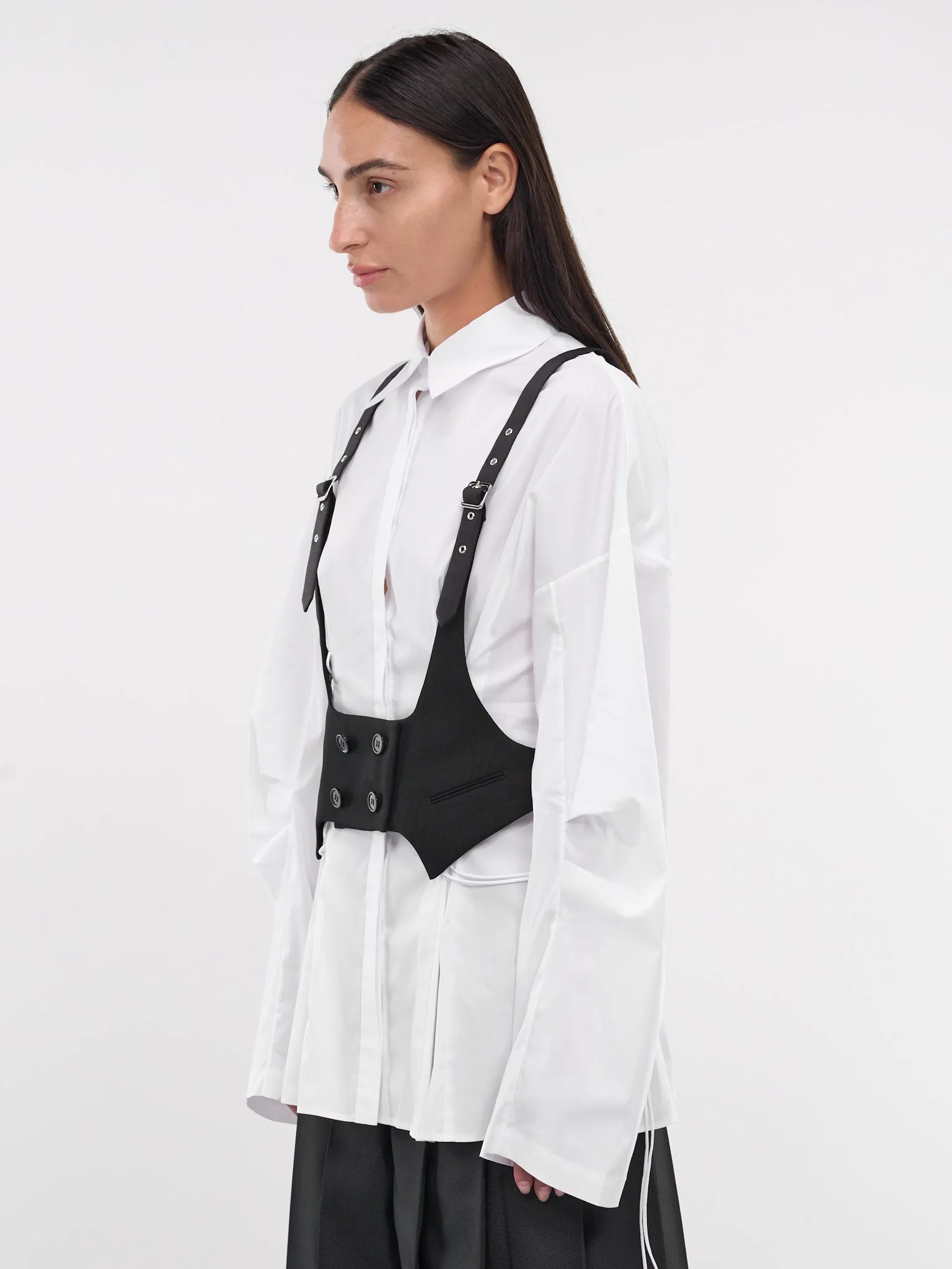 Pin-Buckle Strap Waistcoat (3N-V008-051-BLACK)