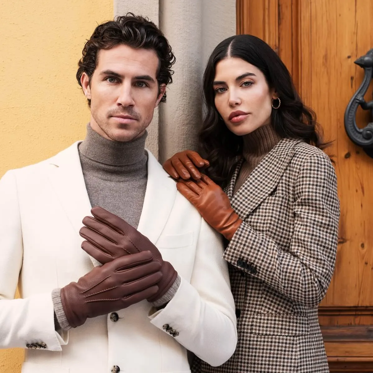 Sofia (cognac) - Italian lambskin leather gloves with silk lining