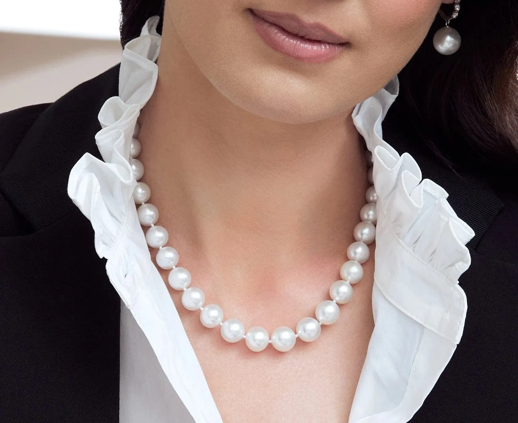 White South Sea Pearl Necklace, 13.0-15.0mm - AAAA Quality